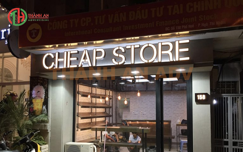 Biển hiệu quảng cáo giày dẹp đẹp