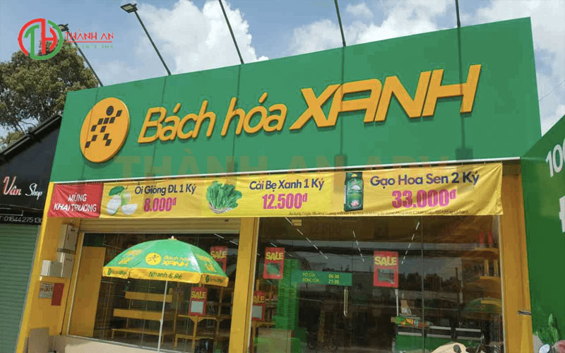 Bảng quảng cáo cửa hàng đẹp
