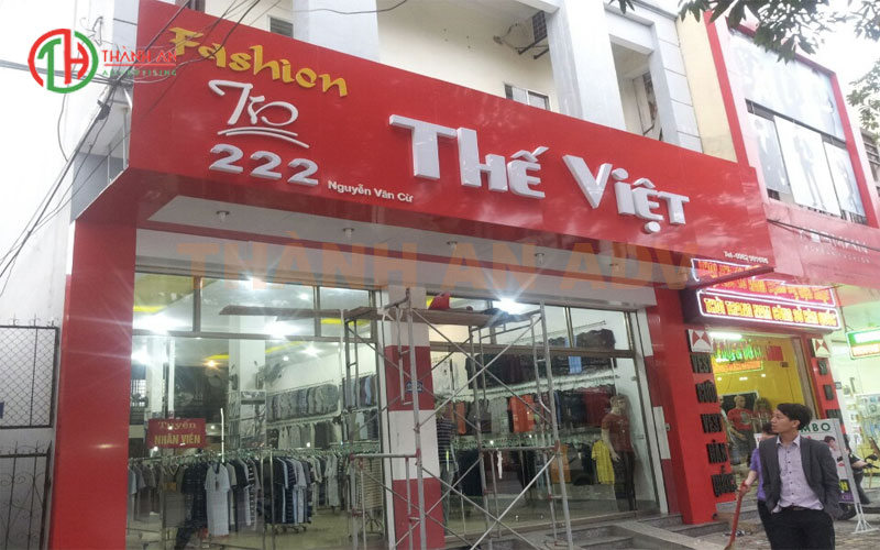 Bảng quảng cáo cửa hàng đẹp