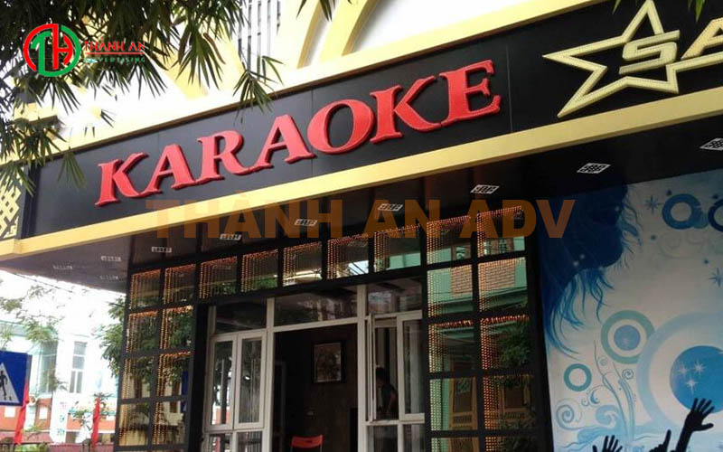 Bảng hiệu quảng cáo quán karaoke Star