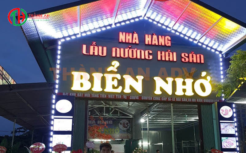 Bảng quảng cáo nhà hàng hải sản biển nhớ