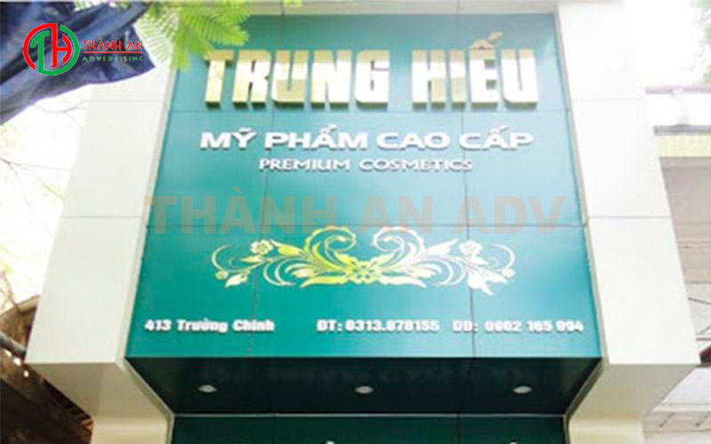 Biển hiệu mỹ phẩm cao cấp Trung Hiếu